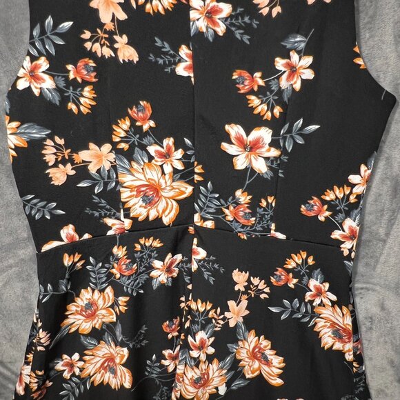 Women's Size XL Stretchy Floral Fit-and-Flare Dress - Picture 11 of 16